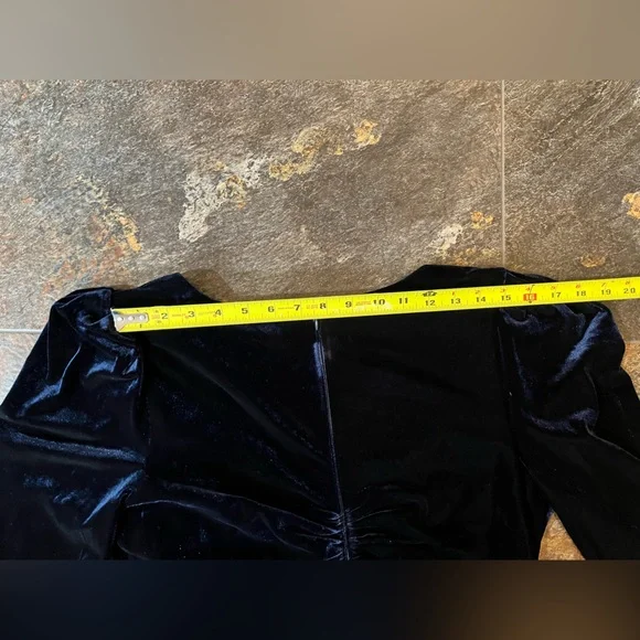 New R&M Richards blue long velvet V neck ruched poly/spandex dress. Size 14 - Picture 16 of 16